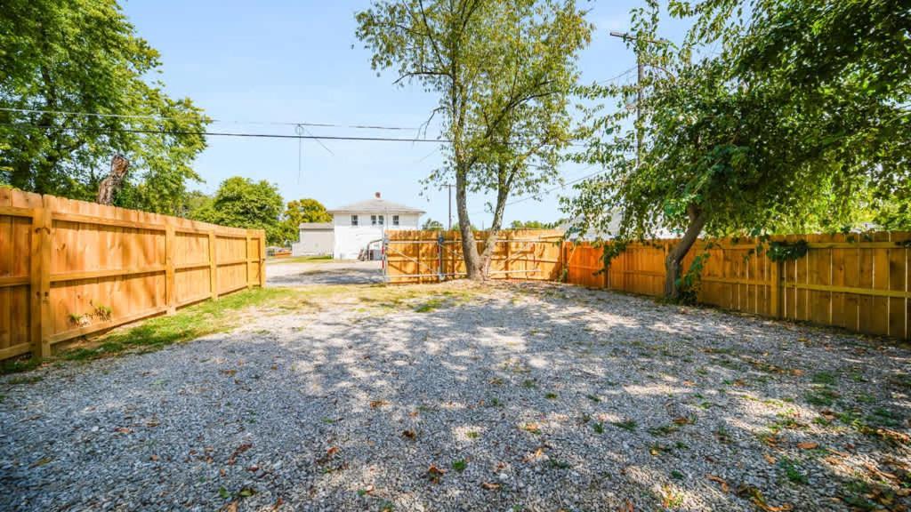 Holiday home 3br 2ba Derby Walk To Churchill Free Parking Louisville